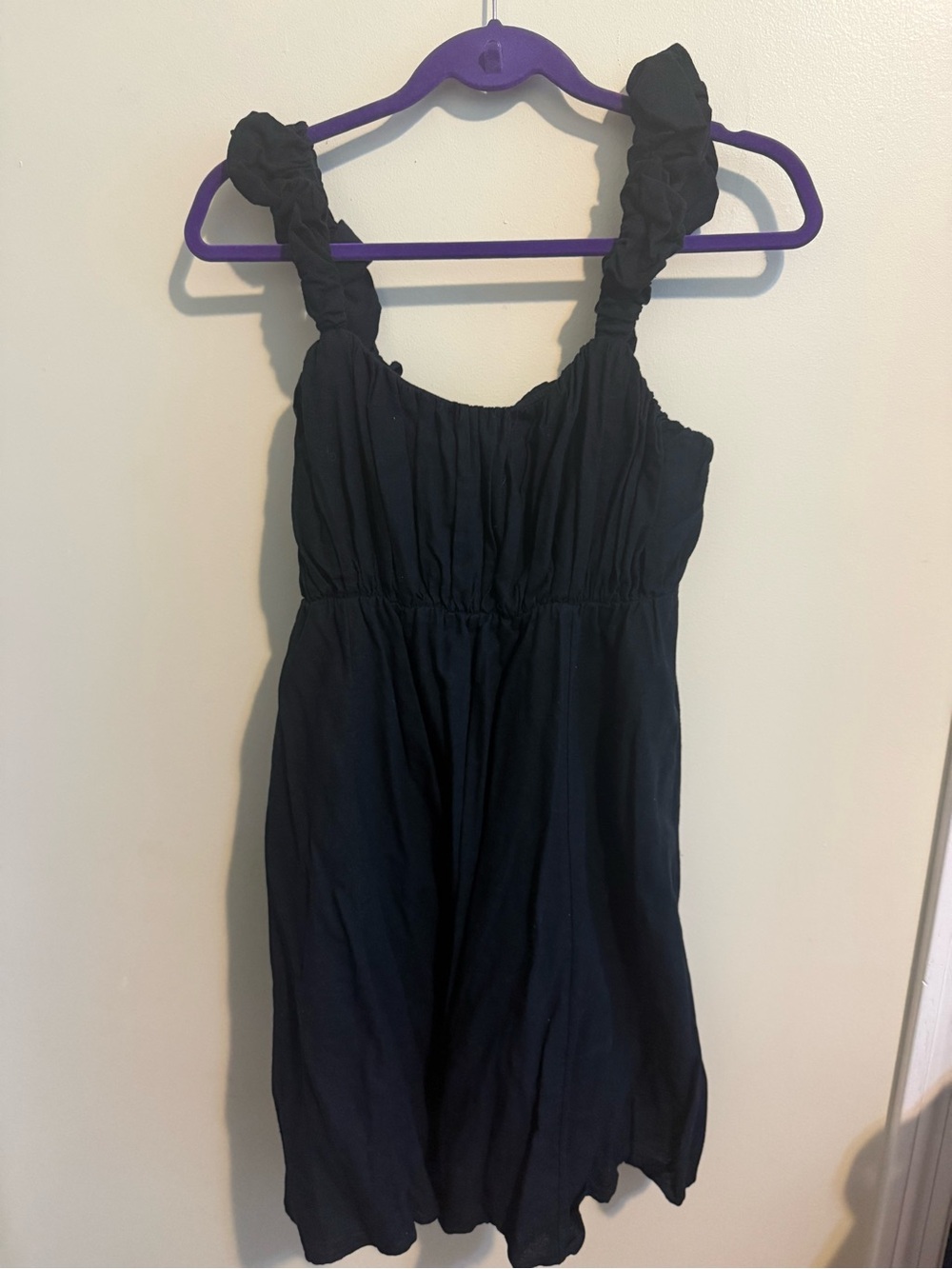 Abercrombie & Fitch Black Ruffled Strap Sundress